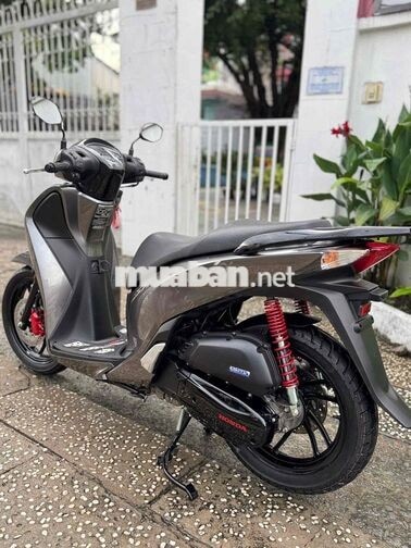 Honda SH 150 xám titan