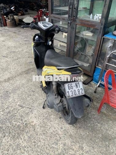 YAMAHA LUVIAS VÀNG ĐEN