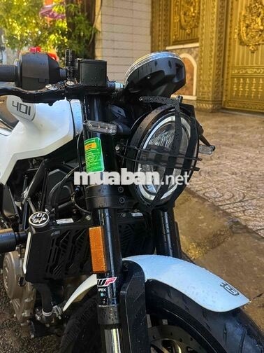 Husqvarna Vitpilen 401 4600km màu trắng