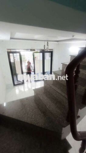 Nhà Thuê 4*16 Lầu suốt .4pn. hẻm 7m . Đường Vĩnh Lộc B . bình chánh