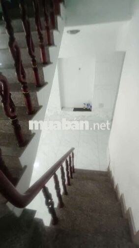 Nhà Thuê 4*16 Lầu suốt .4pn. hẻm 7m . Đường Vĩnh Lộc B . bình chánh
