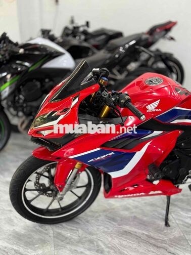 Honda CBR150R ABS Trả Trước 7.000.000