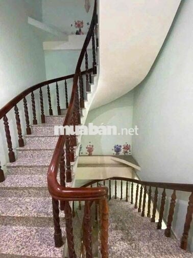 Cho thuê nhà phường Trung Dũng giá 8.000.000
