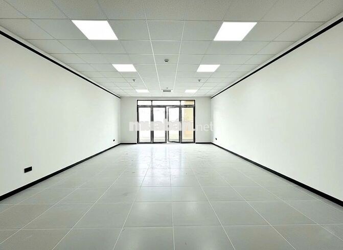 SIÊU PHẨM MỚI HOÀN THIỆN - 413C Lê Văn Sỹ, P.12, Q3 - hầm, thang máy