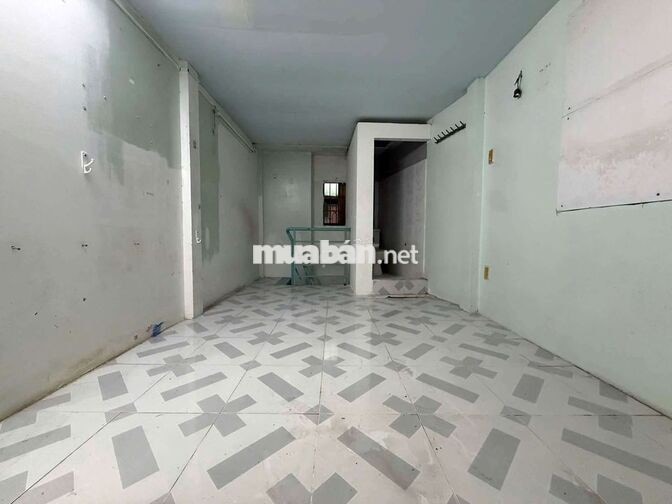 Bán nhà đường An Dương Vương - DTSD: 30m2 - Sổ Hồng sẵn 