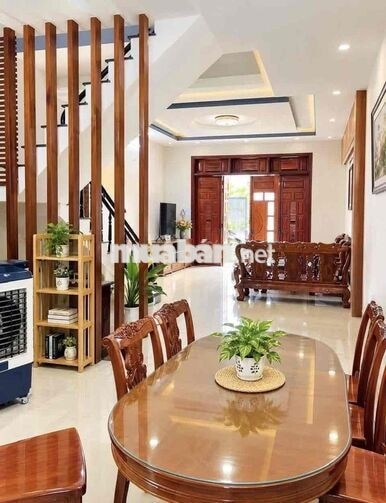Cho thuê nhà Hoà Xuân 12tr full đầy đủ nội thất, nhà mới