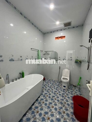 2,3 TỶ NHÀ VƯỜN 900M² – 300M² THỔ CƯ, AO CÁ, CHÒI THỦY TẠ MIỀN TÂY