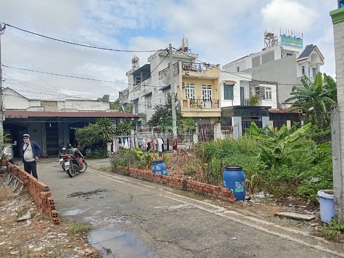 ĐẤT GÓC HAI MT HẺM 89 NGUYỄN THỊ THỬ 128M2