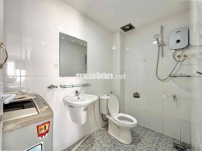 STUDIO 40m2 - FULL NỘI THẤT - TOÀ NHÀ THANG MÁY BẢO VỆ 24/7
