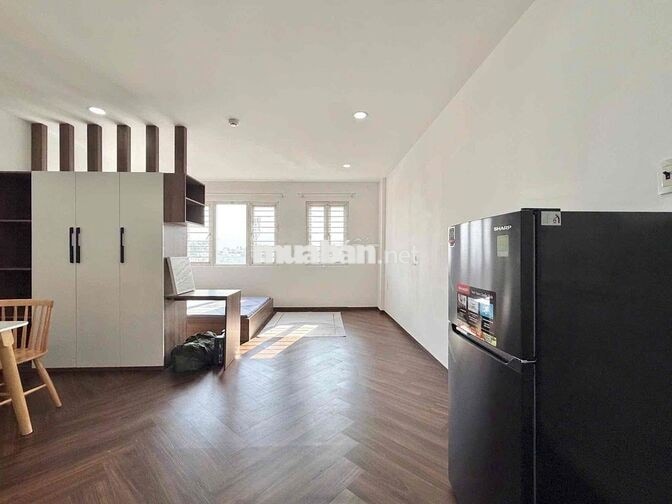 STUDIO 40m2 - FULL NỘI THẤT - TOÀ NHÀ THANG MÁY BẢO VỆ 24/7
