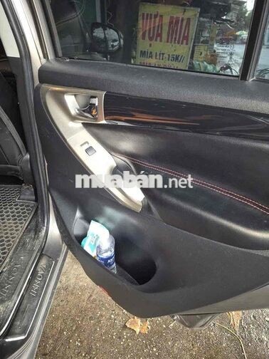 Toyota Innova 2018 2.0G Xám