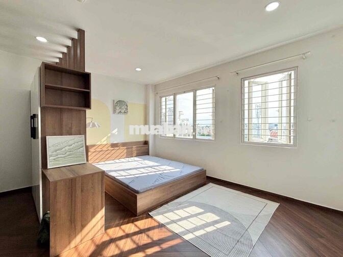 STUDIO 40m2 - FULL NỘI THẤT - TOÀ NHÀ THANG MÁY BẢO VỆ 24/7