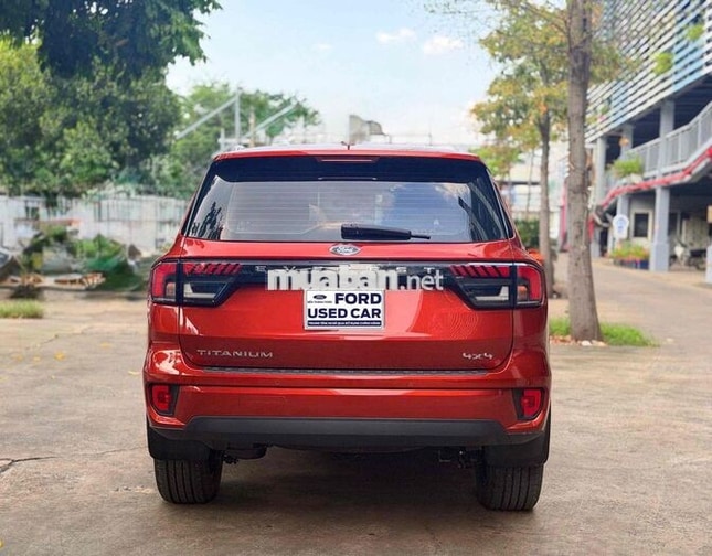 ✅Ford Everest 2022 2 Cầu Titanium 58000km- Xhd cty