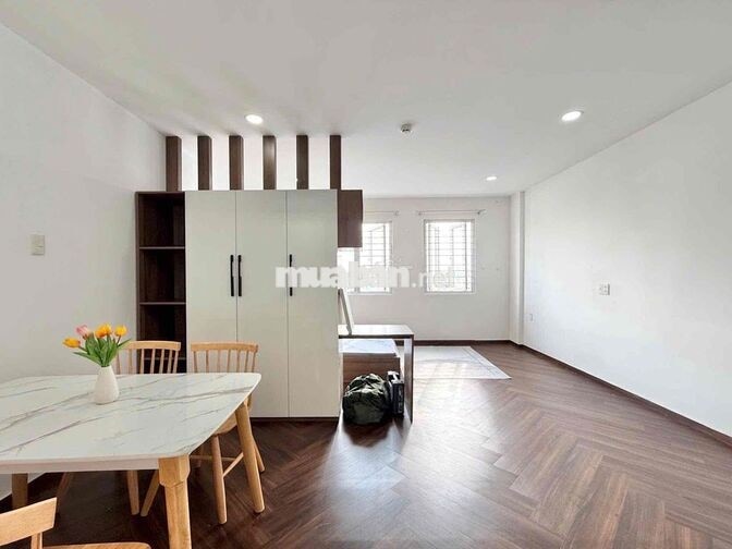 STUDIO 40m2 - FULL NỘI THẤT - TOÀ NHÀ THANG MÁY BẢO VỆ 24/7