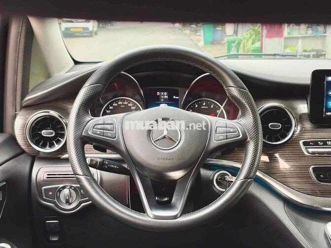 Mercedes-Benz V250 Luxury 2021 Đen