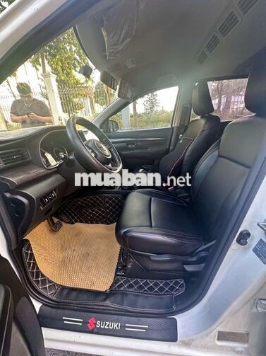 Suzuki Ertiga 2023 Hybrid Trắng 7 chỗ