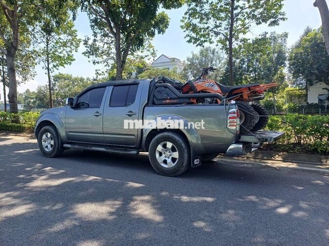NISSAN NAVARA 2012 SỐ SÀN XÁM
