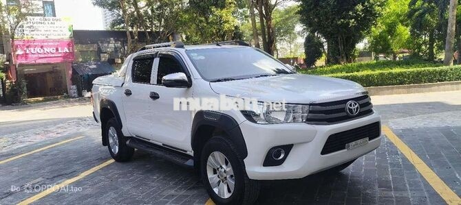 Toyota Hilux 2017 E Trắng 5 chỗ