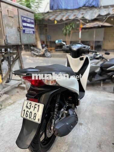 Honda SH 150i màu trắng