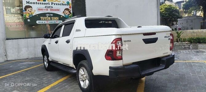 Toyota Hilux 2017 E Trắng 5 chỗ