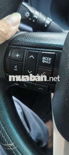 Toyota Hilux 2017 E Trắng 5 chỗ