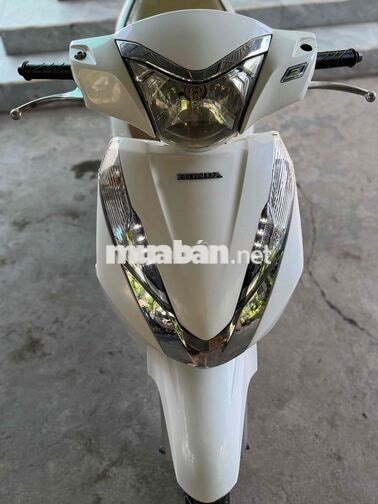 Honda Lead 2014 màu Trắng