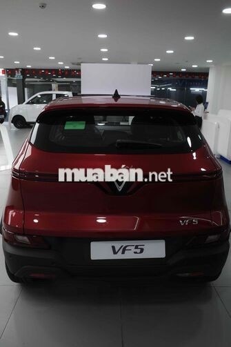 Ô tô điện VinFast VF5 màu Đỏ
