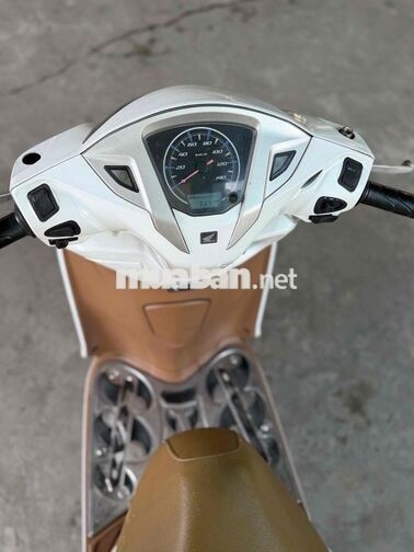 Honda Lead 2014 màu Trắng