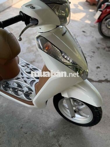 Honda Lead 2014 màu Trắng