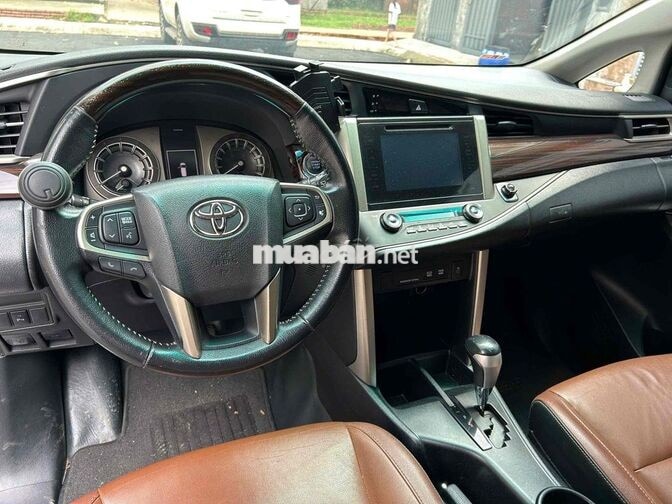 Toyota Innova 2018 2.0V 1chủ gia đình