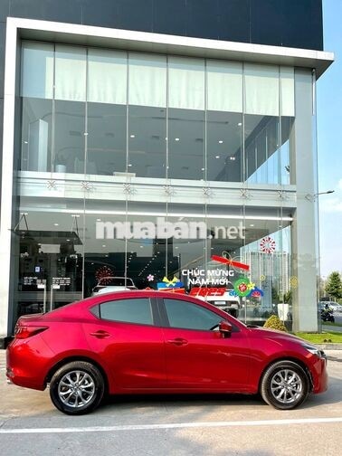 Mazda 2 5 chỗ Xăng Tự động Đỏ