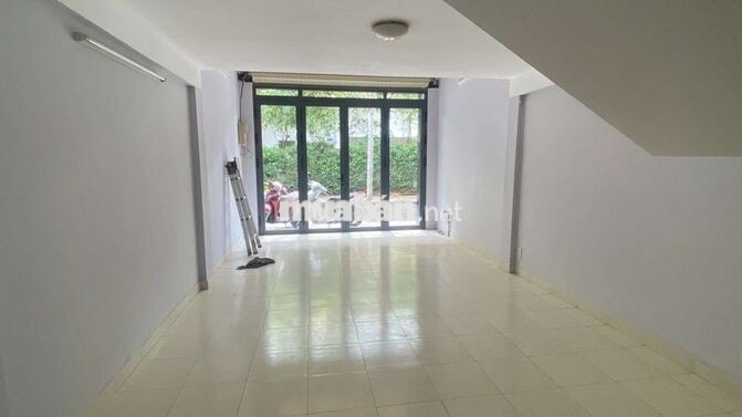 Mạt Tiền cx Bình Thới, Quận 11, Dt: 4,2x18m, 6pn, 4wc