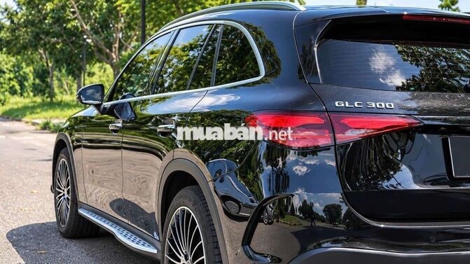 Mercedes GLC300 4Matic All New 2023 1 chủ cực đẹp
