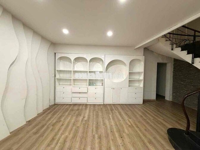 Cho Thuê Biệt Thự Mặt Tiền Khu Ven Sông,Đs.25,p.HBC ngang 7m Giá 30tr