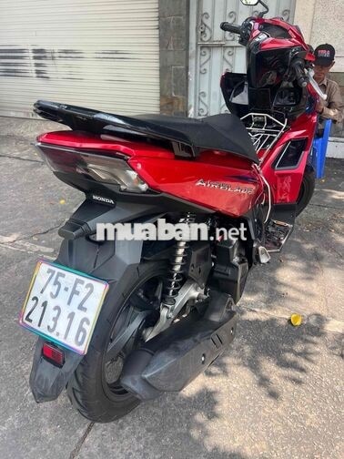 Honda Air Blade 125 2023 8.500 km đỏ đen