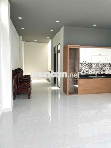 Cho Thuê Nhà 5 Tầng+Hầm xe gần Ngã tư Bình Phước,Đ.10,p.HBP 25tr TL