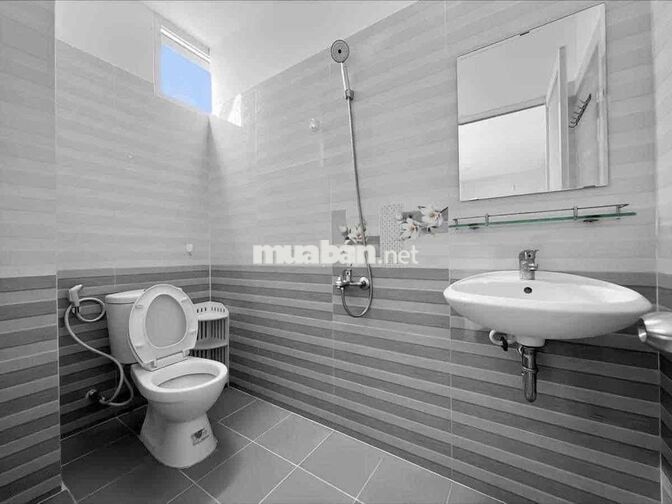 CHO THUÊ STUDIO BAN CÔNG THOÁNG 30m2 NGAY HOÀNG SA QUẬN 3. THANG MÁY