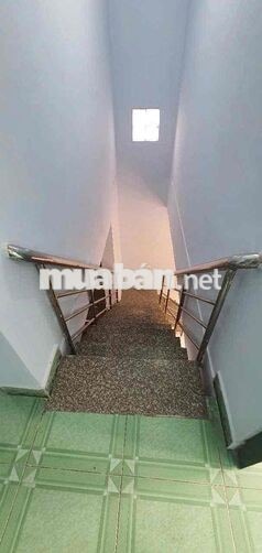 nhà đ xe hơi 1 lầu 2pn2wc ở kd oline