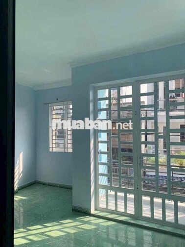 nhà đ xe hơi 1 lầu 2pn2wc ở kd oline
