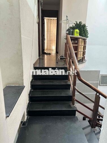 CHÍNH CHỦ CHO THUÊ PHÒNG TRỌ GIÁ RẺ 25 M2 Ở ĐƯỜNG 17 PHƯỜNG TÂN HƯNG ,
