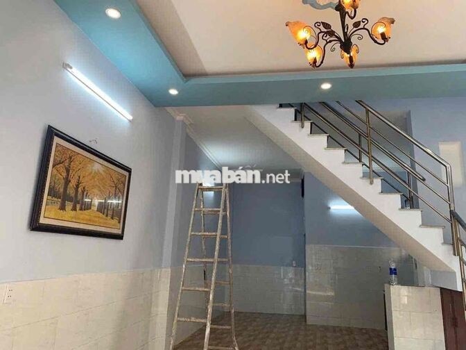 nhà đ xe hơi 1 lầu 2pn2wc ở kd oline