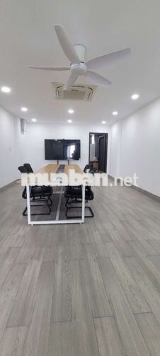 TÒA NHÀ NGUYÊN CĂN VITRI ĐẸP PHÙ HỢP VP . HẦM 3TẦNG TRỐNG SUỐT 