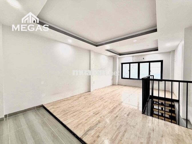 CHO THUÊ NHÀ Ở - KHO HOẶC VĂN PHÒNG CÓ BẾP LỚN NGAY KẾ QUẬN 11, TB ✅