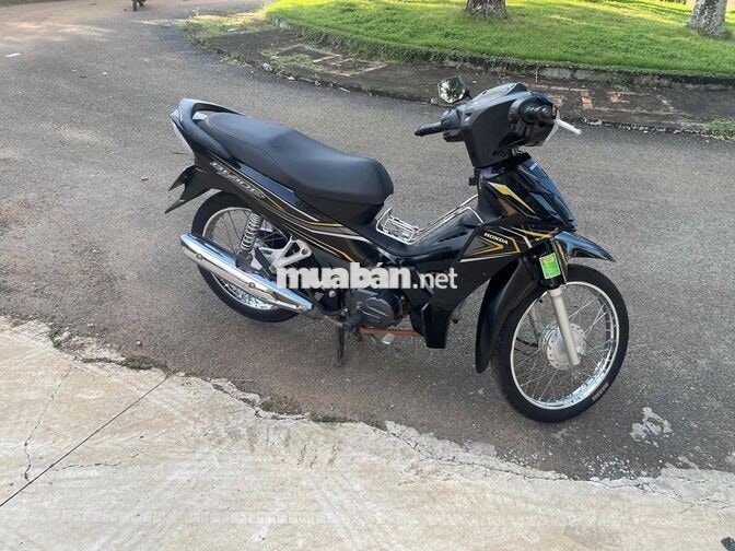 Honda Blade màu đen
