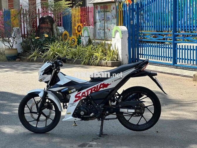 SUZUKI SATRIA 2021 TRẮNG ĐEN ZIN MỘC