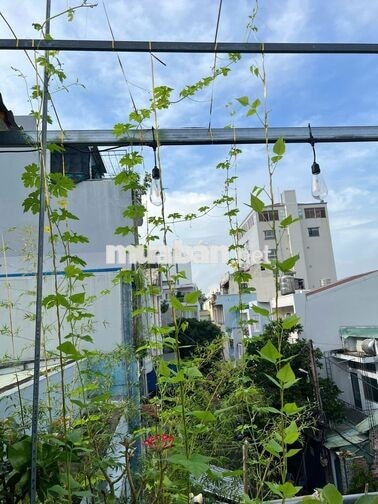 1PN TÁCH BẾP 30M2, GẦN GA T3 THOÁNG MÁT, FULL NỘI THẤT GIÁ CHỈ 5.5TR