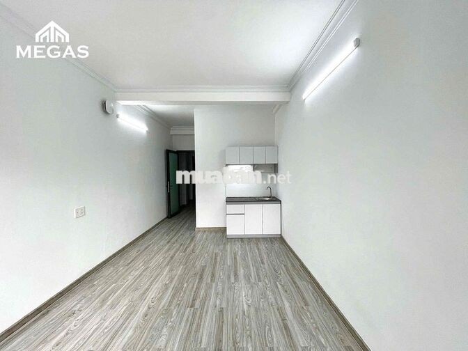 Căn Hộ Mới 100% Giá Rẻ Ban Công Ngay Lạc Long Quân - Âu Cơ