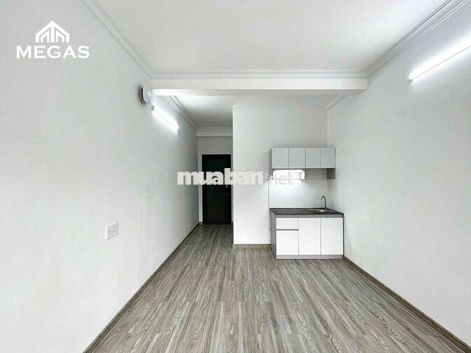 Căn Hộ Mới 100% Giá Rẻ Ban Công Ngay Lạc Long Quân - Âu Cơ