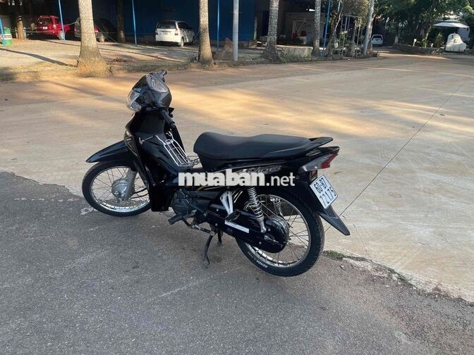 Honda Blade màu đen