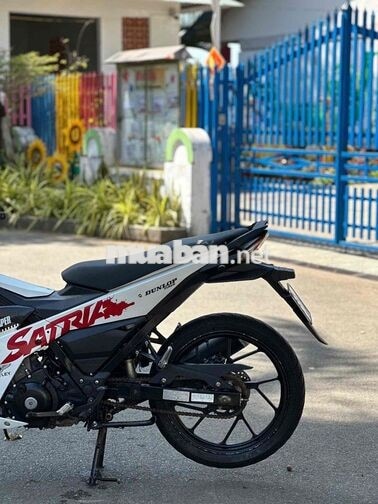 SUZUKI SATRIA 2021 TRẮNG ĐEN ZIN MỘC